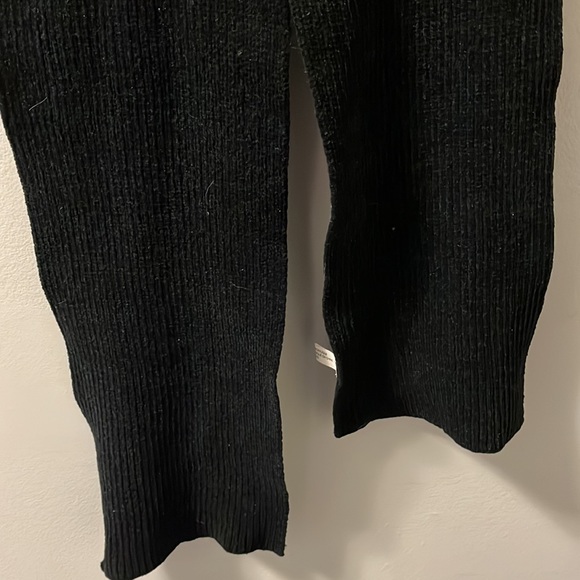 SALE!!! NWOT BLACK SOFT SCARF 🔥🔥🔥 5/25!!!! - Picture 3 of 6